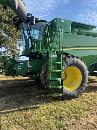 Image of John Deere S780 equipment image 4