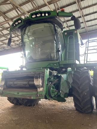 Image of John Deere S780 equipment image 4