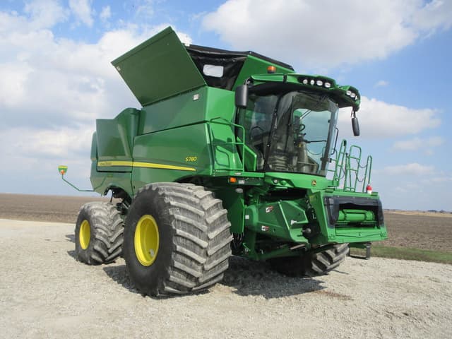 Image of John Deere S780 equipment image 1