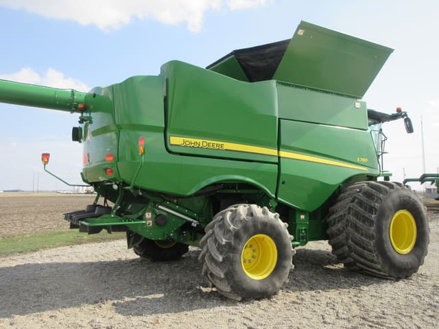 Image of John Deere S780 equipment image 4