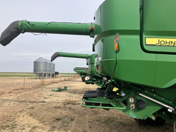 Image of John Deere S780 equipment image 4