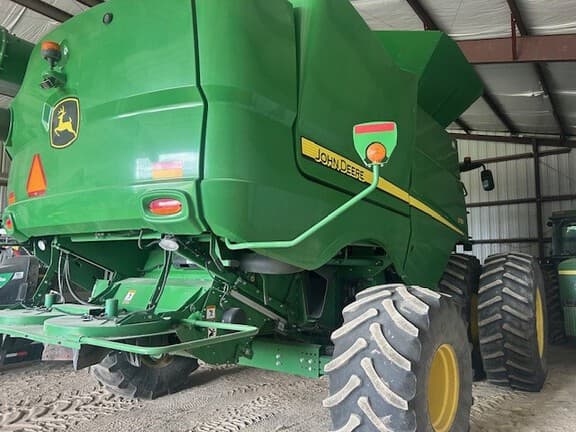 Image of John Deere S780 equipment image 1