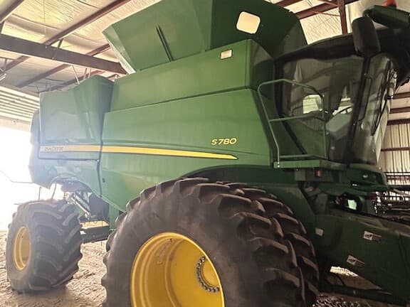 Image of John Deere S780 equipment image 2