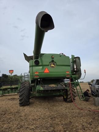 Image of John Deere S780 equipment image 4