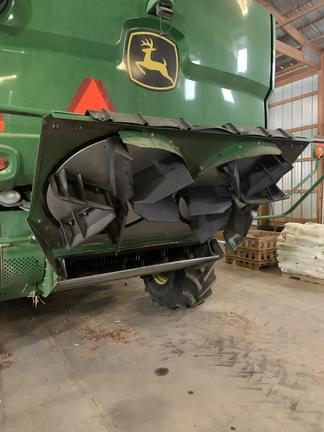 Image of John Deere S780 equipment image 4