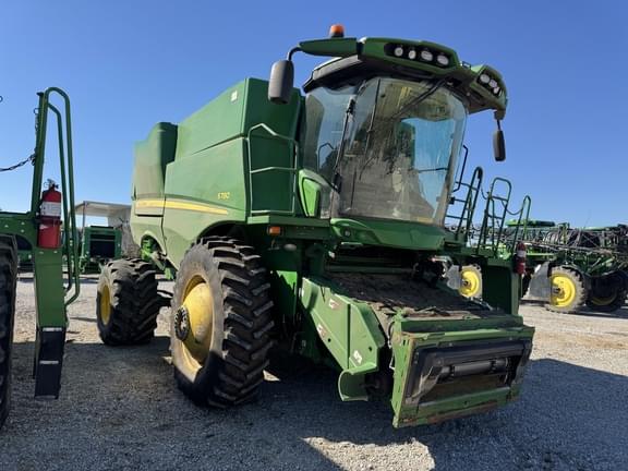 Image of John Deere S780 equipment image 3