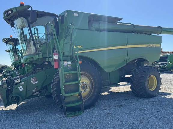 2019 John Deere S780 Equipment Image0