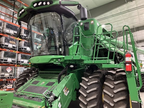 Combines image