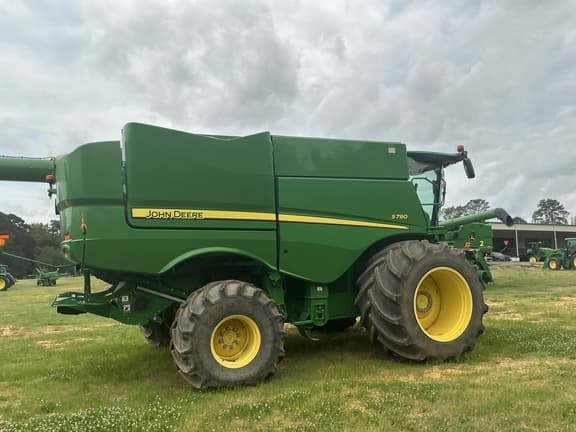 Image of John Deere S790 equipment image 3