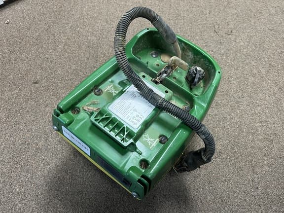 Image of John Deere StarFire 6000 equipment image 2