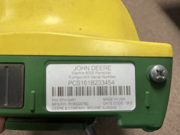 Image of John Deere StarFire 6000 equipment image 3