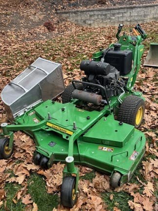 Image of John Deere W61R equipment image 2