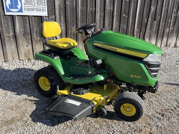 Image of John Deere X330 equipment image 3