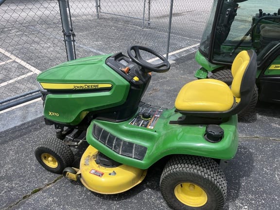 Main image John Deere X370
