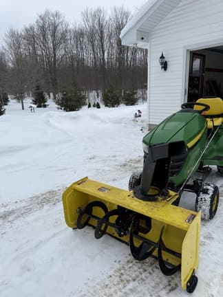 Image of John Deere X370 equipment image 2