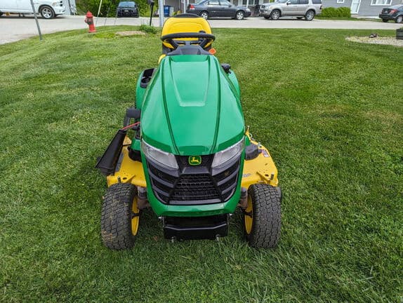 Image of John Deere X390 equipment image 3
