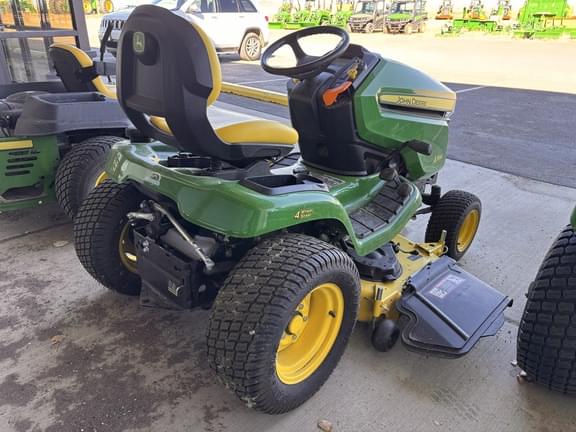 Image of John Deere X394 equipment image 3