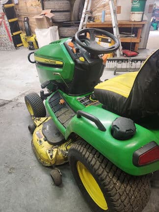 Image of John Deere X570 equipment image 2