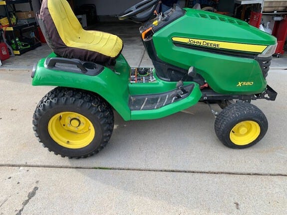 2019 John Deere X580 Equipment Image0