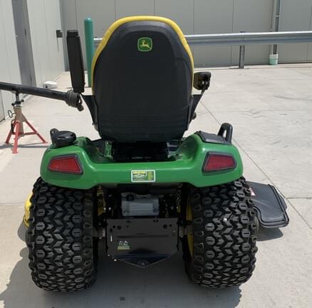 Image of John Deere X590 equipment image 3