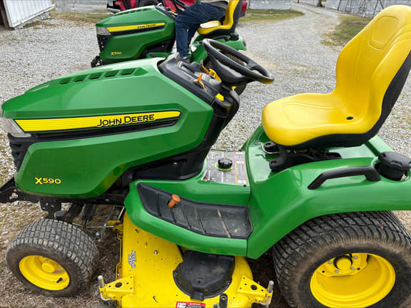 Image of John Deere X590 equipment image 2