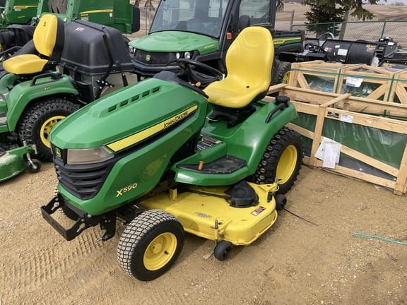 2019 John Deere X590 Equipment Image0