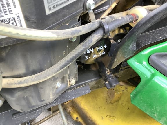 Image of John Deere X590 equipment image 4