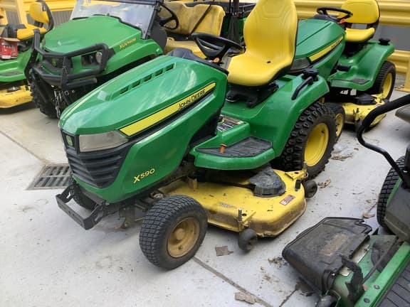 Image of John Deere X590 equipment image 2