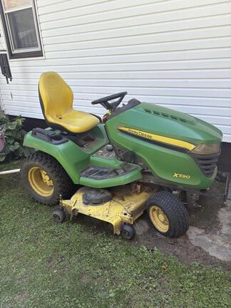 Image of John Deere X590 Primary image