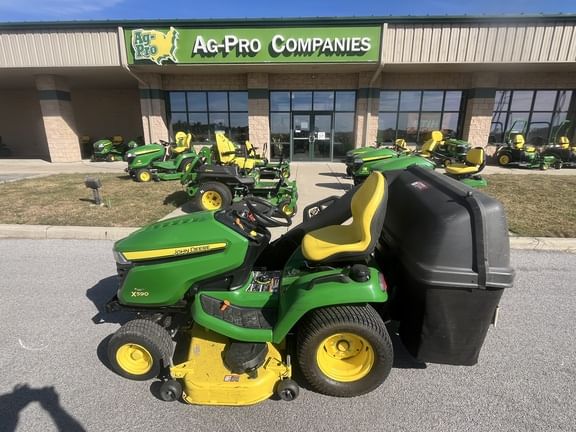 2019 John Deere X590 Equipment Image0