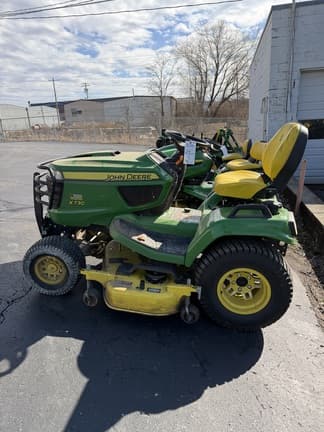 Image of John Deere X730 equipment image 1
