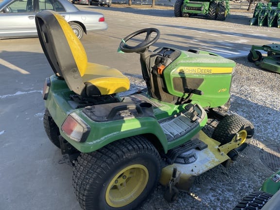 2019 John Deere X730 Equipment Image0