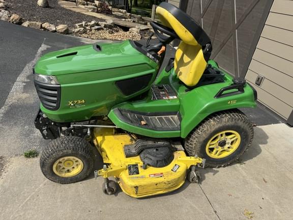 Image of John Deere X734 Primary image