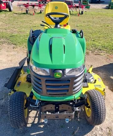 Image of John Deere X734 equipment image 1