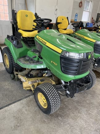 2019 John Deere X750 Equipment Image0