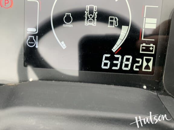 Image of John Deere X758 equipment image 4