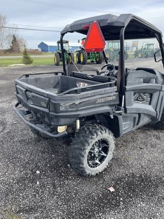 Image of John Deere XUV 590M equipment image 4