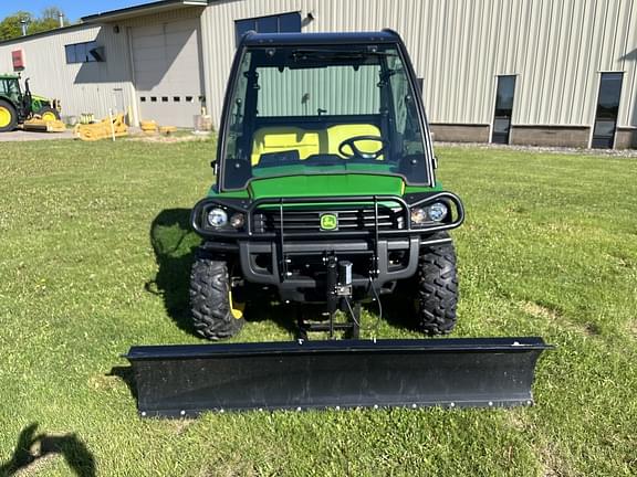 Image of John Deere XUV 825M Primary image