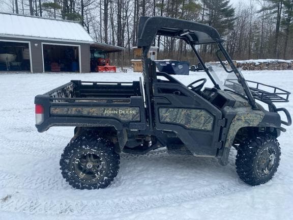 Image of John Deere XUV 825M Primary image