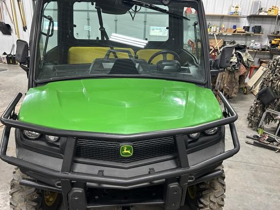 Image of John Deere XUV 835M equipment image 3