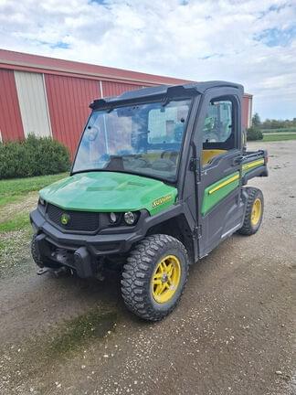 Image of John Deere XUV 835M Primary image
