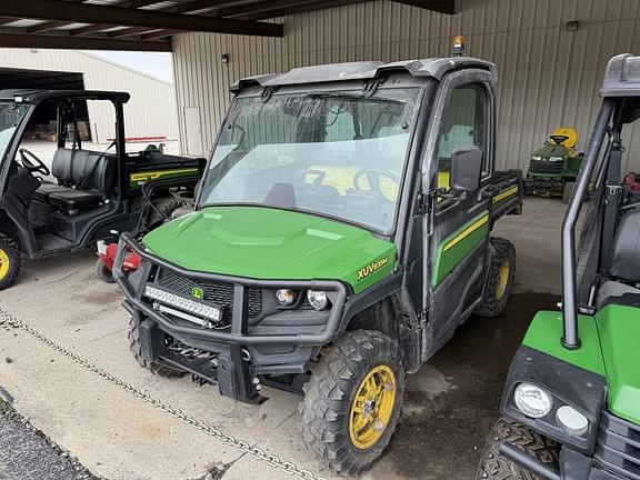 Image of John Deere XUV 835M equipment image 1
