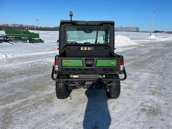 Image of John Deere XUV 835M equipment image 2