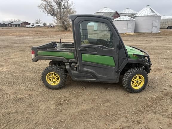 Image of John Deere XUV 835M Primary image