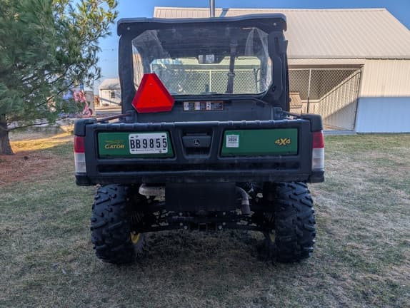 Image of John Deere XUV 835M equipment image 3