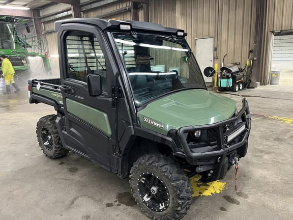 2019 John Deere XUV 835M Equipment Image0