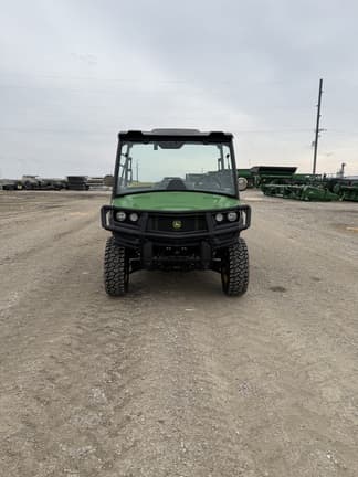Image of John Deere XUV 835M equipment image 2