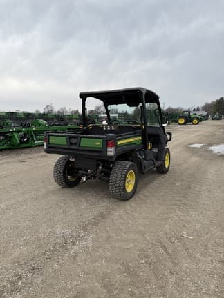 Image of John Deere XUV 835M equipment image 4