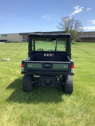 Image of John Deere XUV 835M equipment image 3