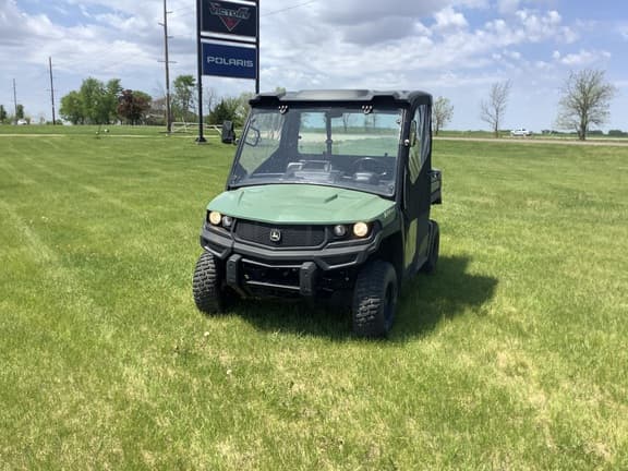 Image of John Deere XUV 835M equipment image 2